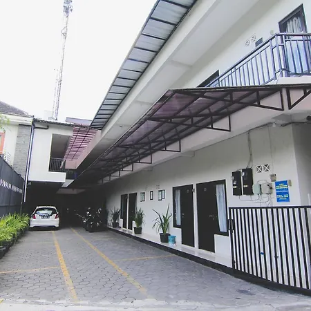D'Paragon Tambakboyo